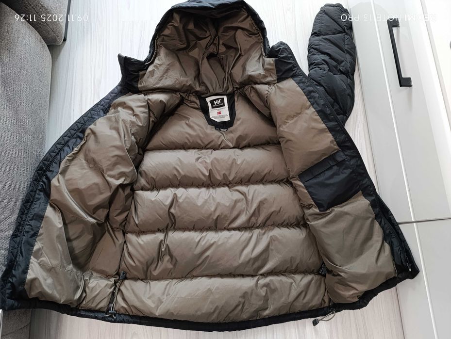 Helly Hansen'' оригинално мъжко зимно пухено яке Л размер