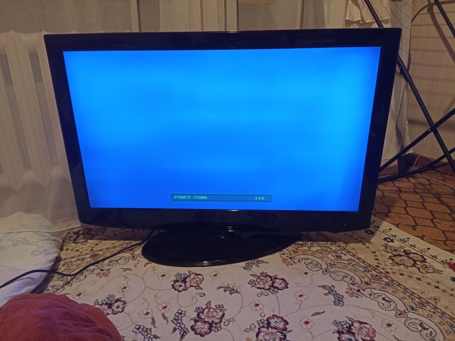 Телевизор и пульт рабочий