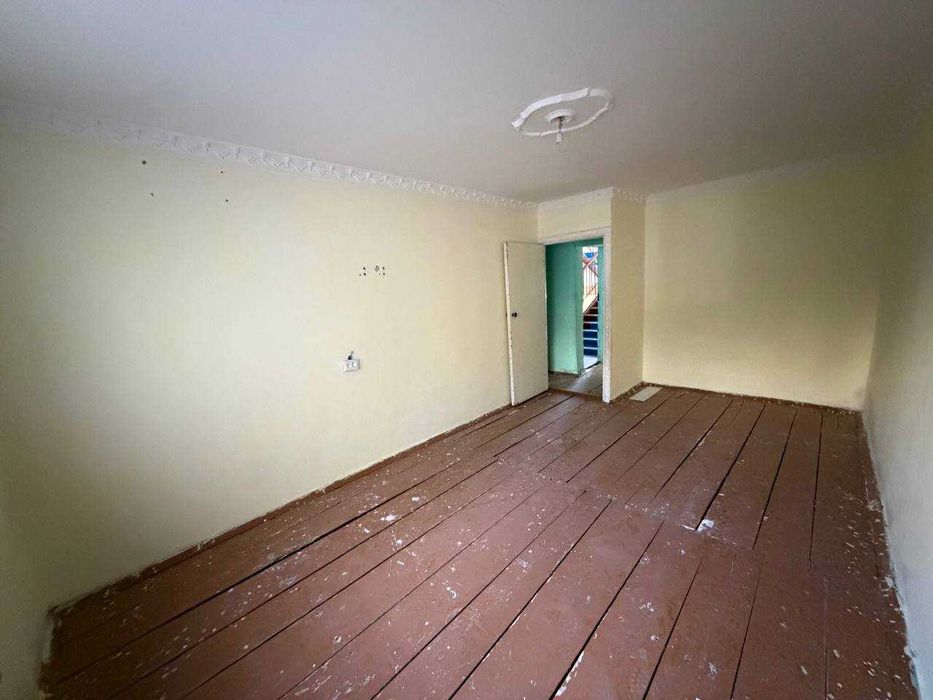 Продаётся 2х комн квартира на 1 этаже Ор-р Чевар