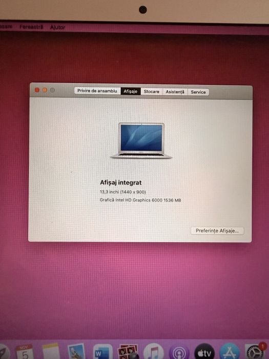 Macbook air 13 model 2017 achizitionat in 2020