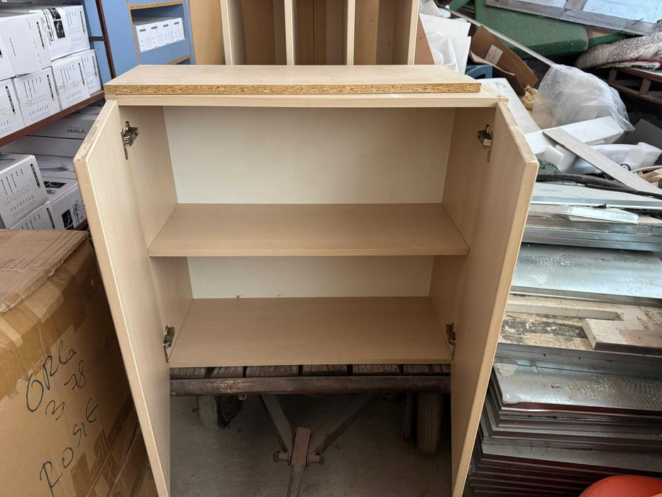 Vand mobila, diverse corpuri / vand mobilier