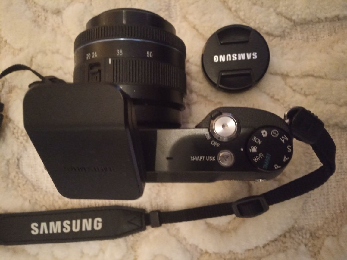 Samsung NX 1000 Mirrorless