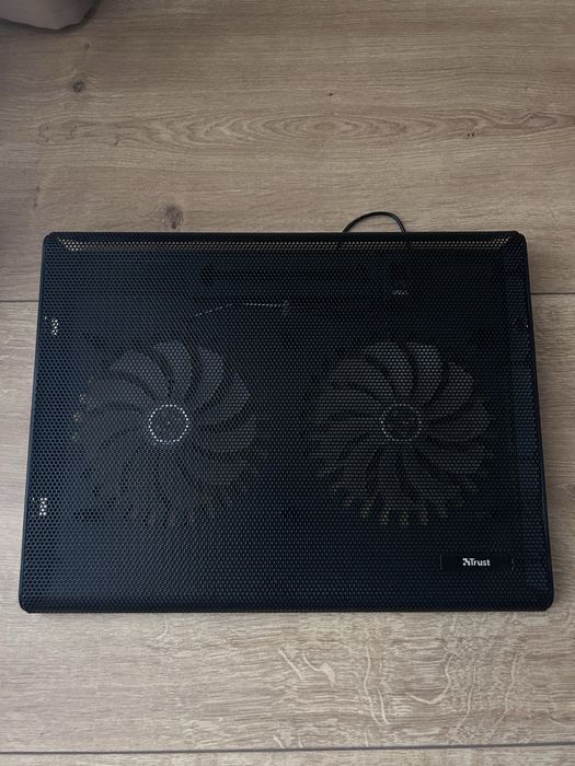 Cooler laptop Trust Azul, 17.3", Negru