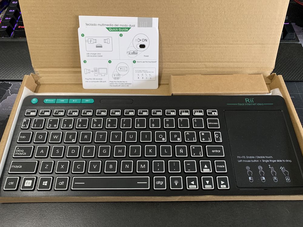 Rii RT518S Tastatură multimedia iluminare,Wireless Bluetooth,trackpad