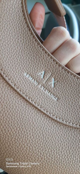 Armani exchange чанта