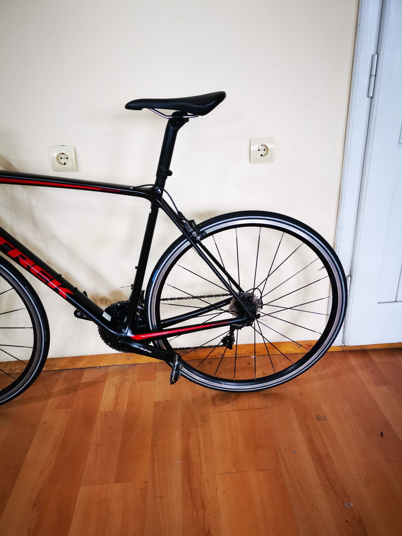 Bicicleta cursiera carbon Trek Emonda SL 5