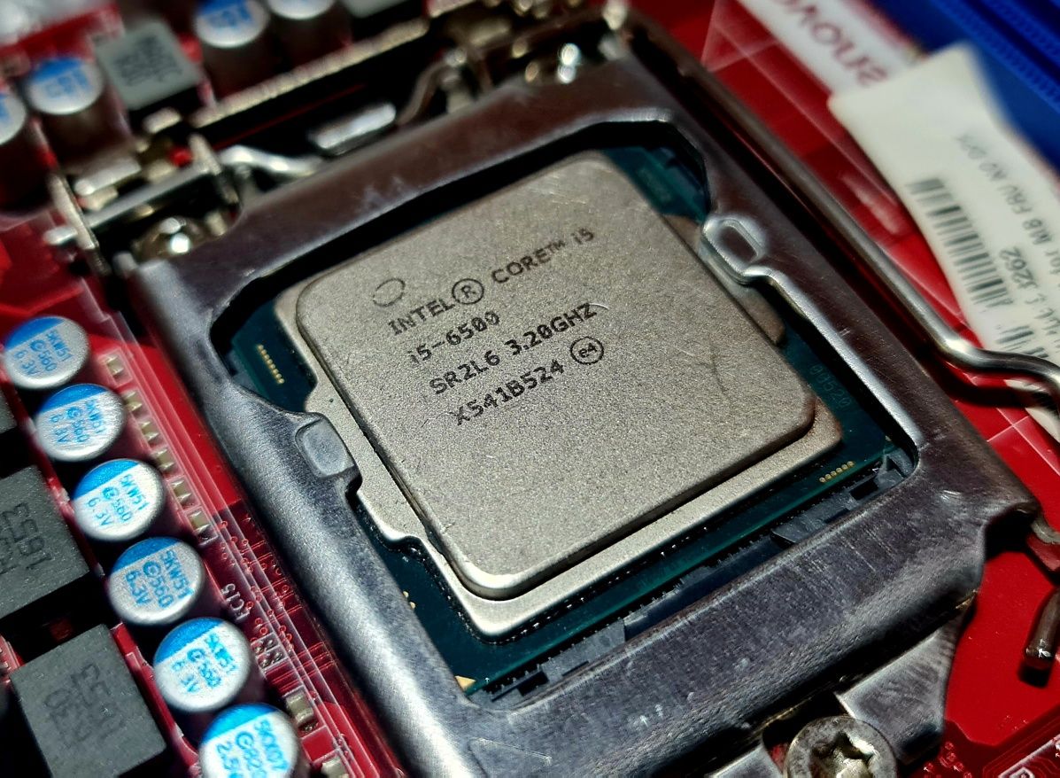 Procesor Intel i5 6500 turbo 3.6GHz 4CPUs socket 1151