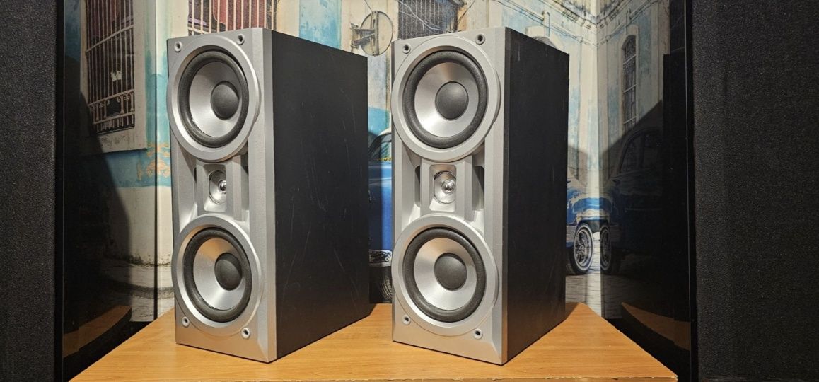 Boxe Philips FWD 831