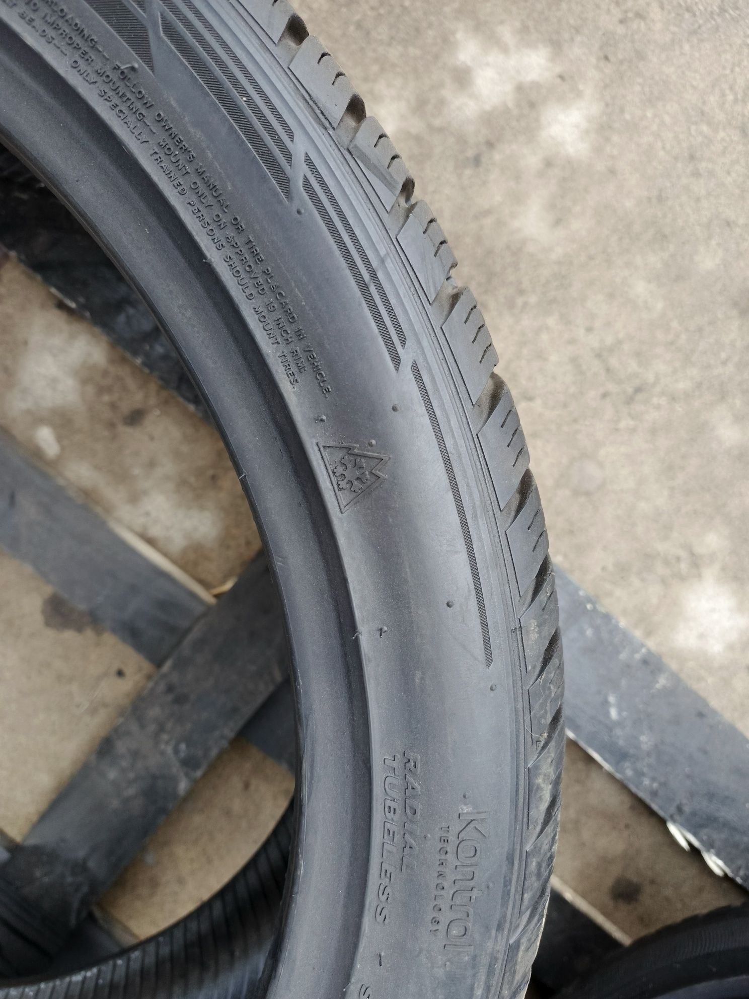 235.40.19 Hankook M+S Second-hand