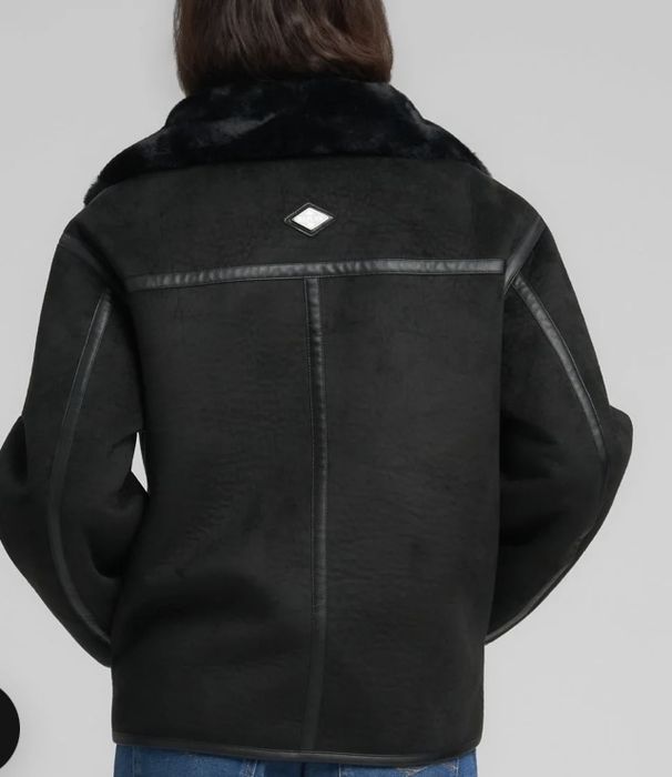 Чисто ново яке Replay