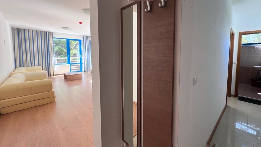 Продава се Двустаен апартамент в к.к. Слънчев бряг - 72 кв.м за 1223 €/кв.м - Снимка #2