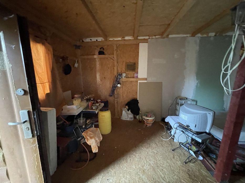 Teren + Cabană Bradetu Argeș drumul spre schit