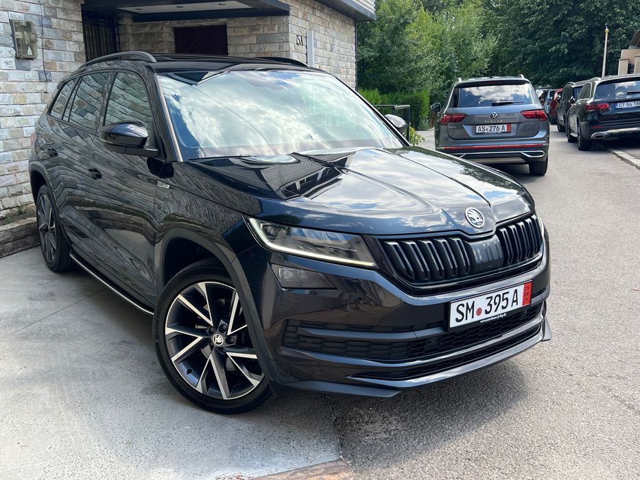 Skoda kodiaq 2021/12 sport line carplay distronic lane side cockpit