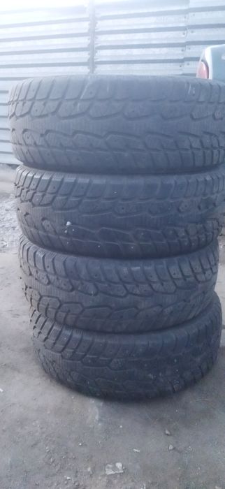 Продам покрышки на 15