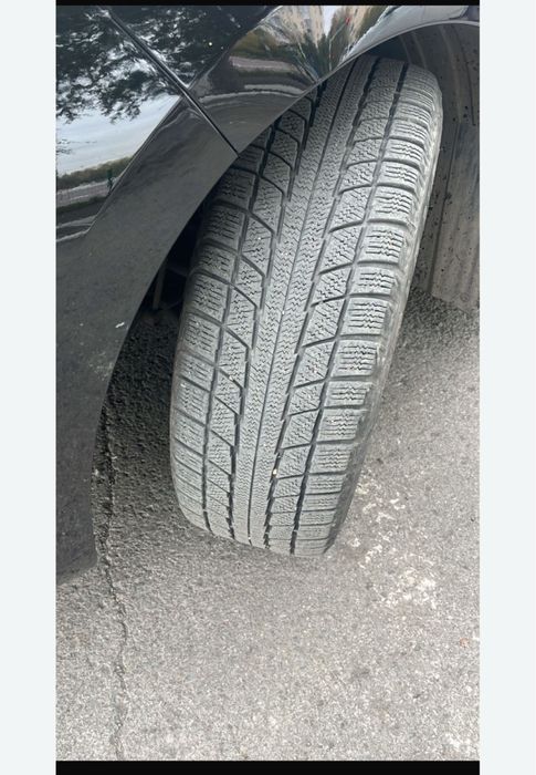 Продается шины 215/55/17
