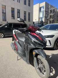 Скутер Raptor 150 кубов