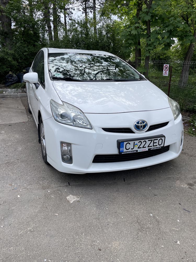 Toyota prius 2012