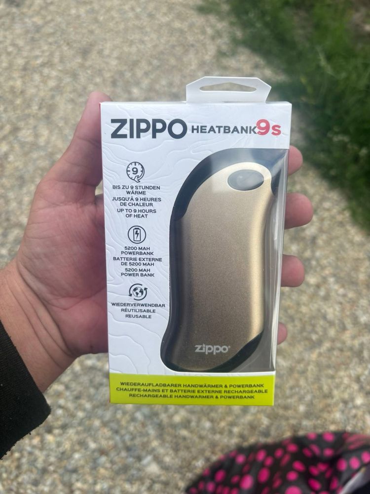 Vând Zippo HeatBank 9s, produs nou, sigilat