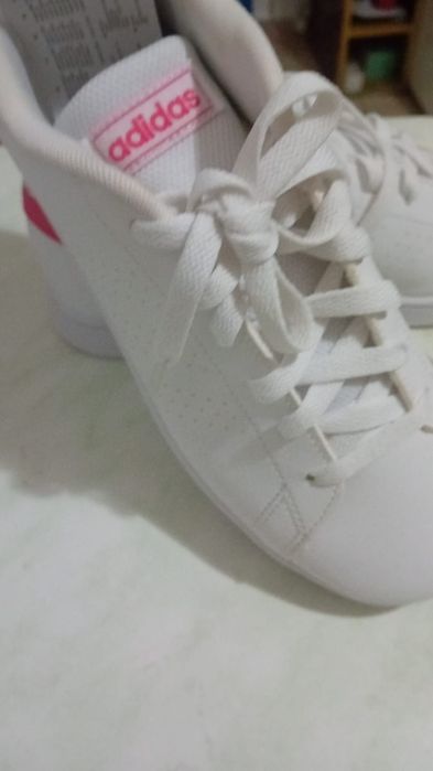 Vând adidasi adidas damă