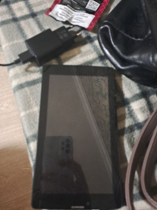 Планшет  16 гб памяти