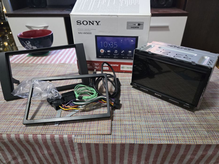 Multimedia player Sony XAV-AX5650