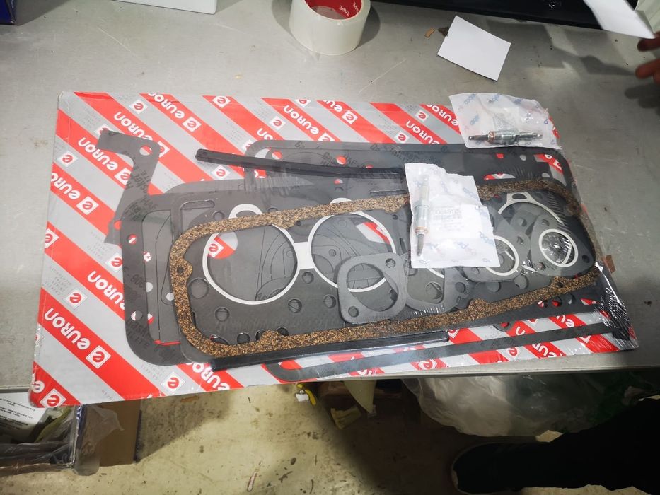 Set motor tractor fiat 211.215.250 311.315.411.415. 300.615.fiat 715 o