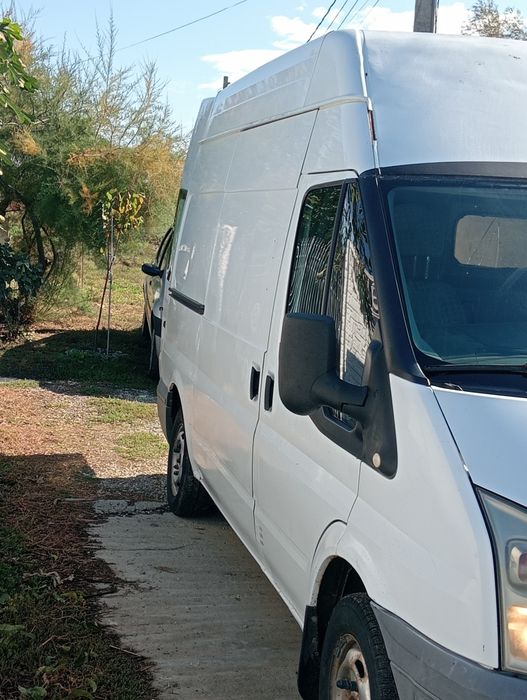 Vând Ford Transit