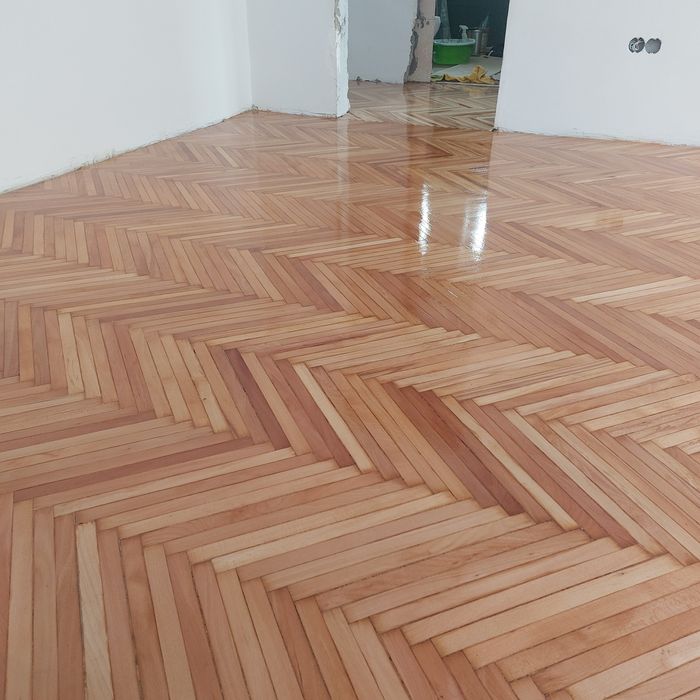 Parchetari,raschetam,montam,lacuim,slefuim,reconditionam orice parchet