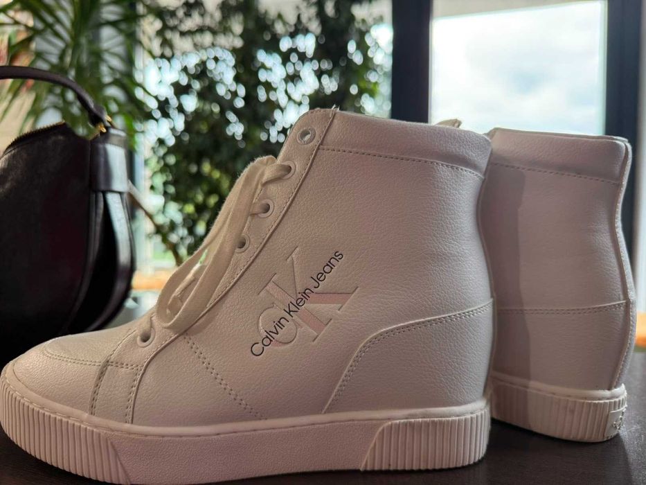 Сникърси маратонки calvin klein