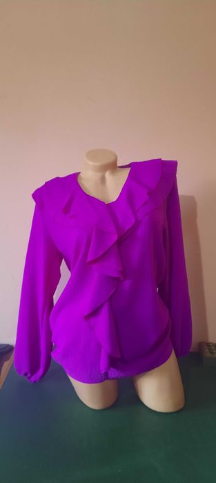 Vând bluză elegantă