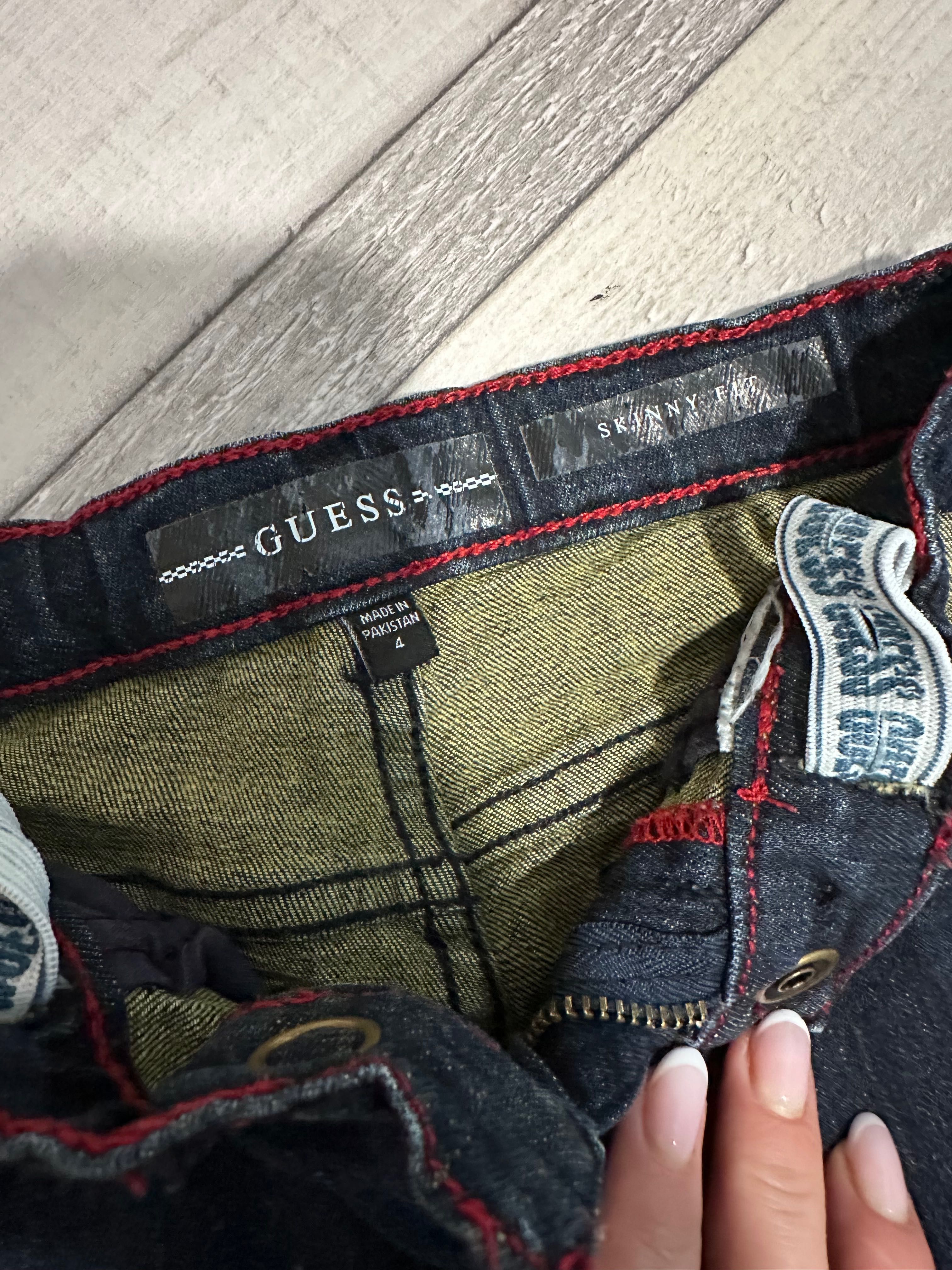 Детски дънки Guess