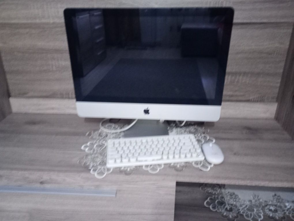 I mac + tastatura și maus