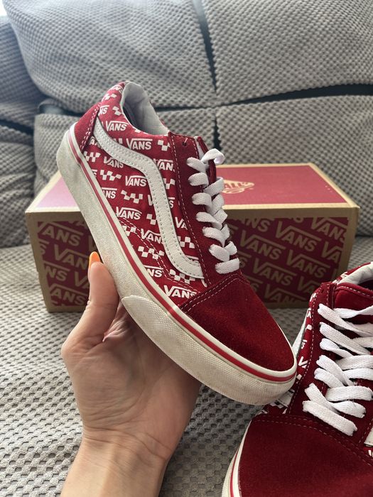 Vans old skool logo print