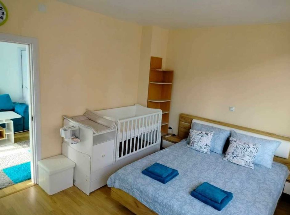 Дава се под наем Тристаен апартамент в София, Изток - 84 кв.м за 850 € - Снимка #3