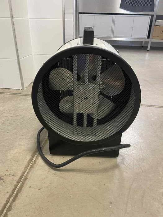 Трифазен калорифер