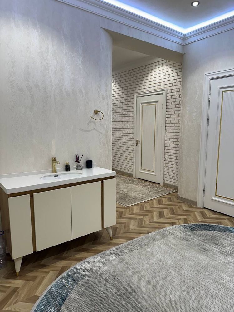 Срочна Продаётся Комфортная Квартира на Алмазар Кора Камиш Грилбар