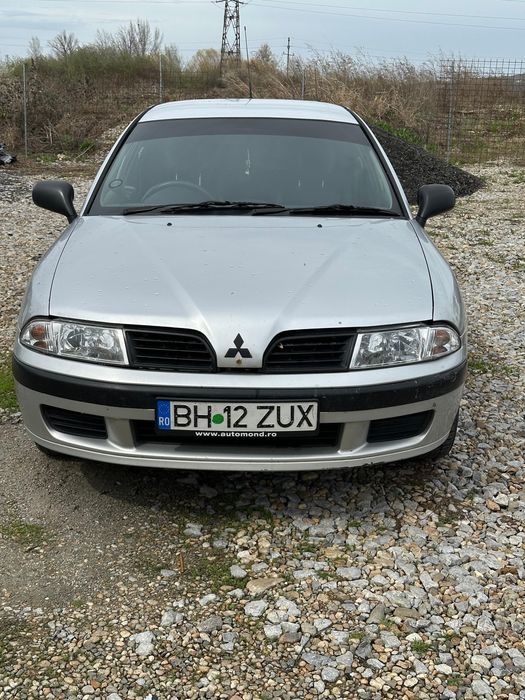 Autoturism cu volan pe dreapta