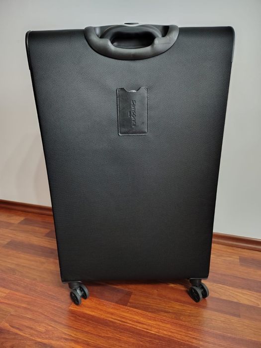 Vând valiză Samsonite