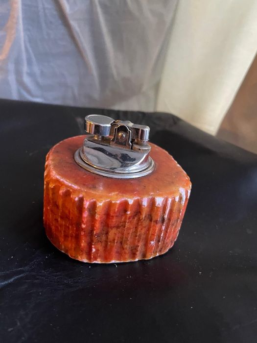 Bricheta in piatra de  alabastru rosu italia,anii 1970 lucrata manual