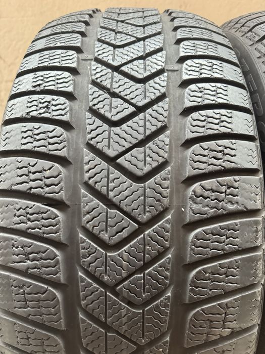 Автомобилни гуми 245 50 18 PIRELLI