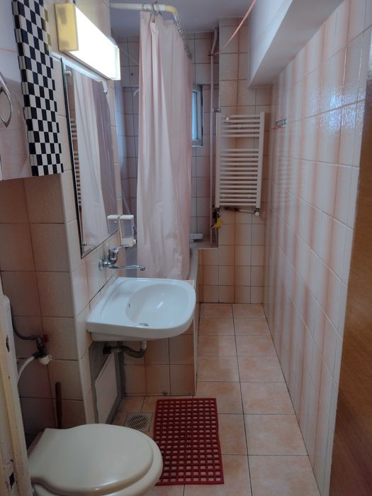 Proprietar închiriez termen lung ap. 2 camere decomandate Șos.Panduri