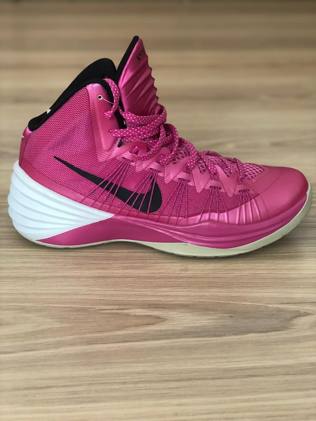 Bascheti Nike Hyperdunk
