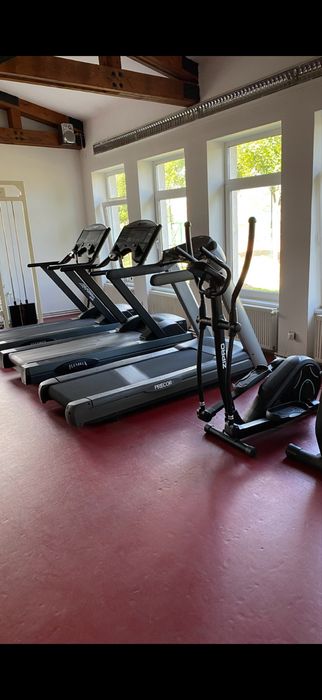 Vand aparate de fitness si benzi de alergare