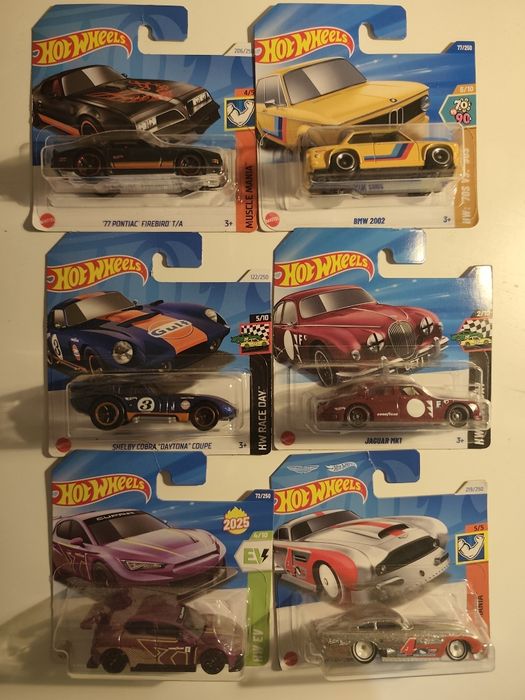 Hotwheels колички