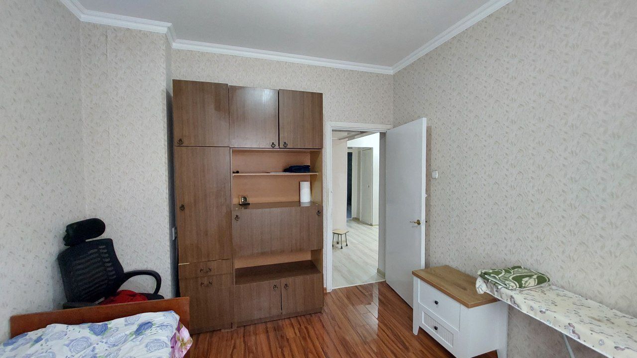 Продаётся 3-х комнатная квартира в Сергели 8а