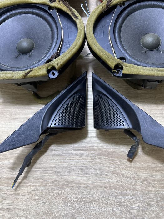 Boxa difuzor Bose Mazda 6 Pret pe bucata! Sau 200 lei set cu tweetere