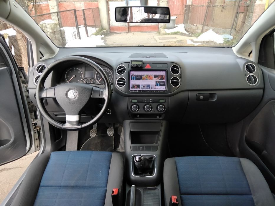Vînd Golf 5, an 2008 D. 1.9 TDI.,unic proprietar in acte.