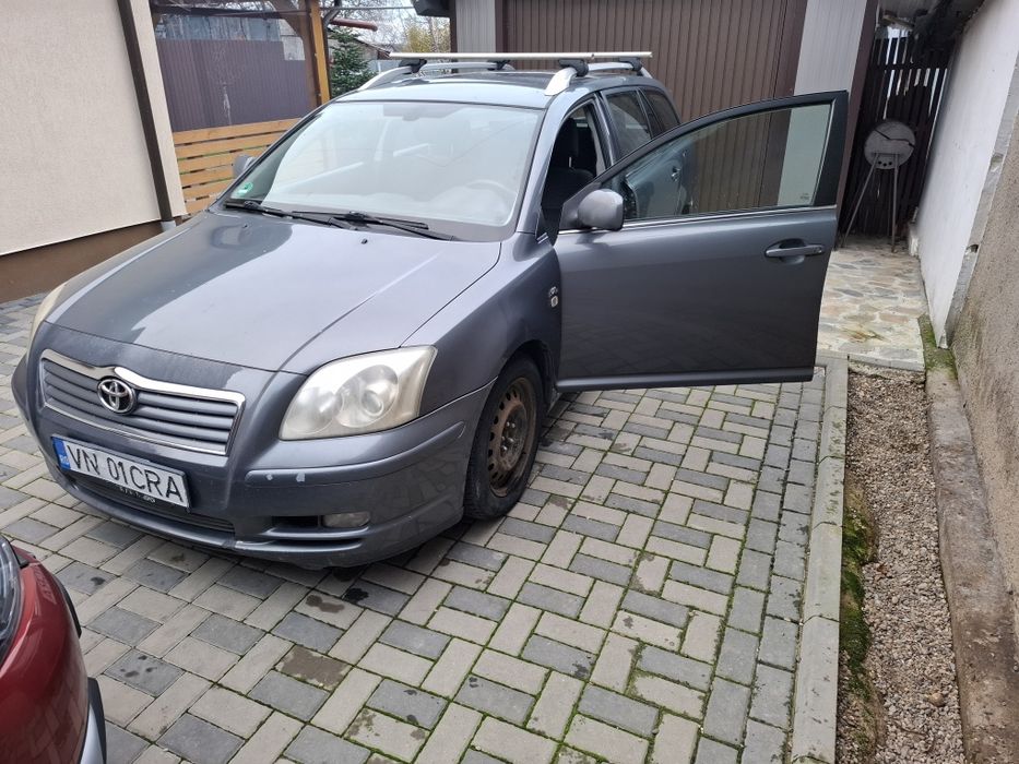 Toyota avensis 2004