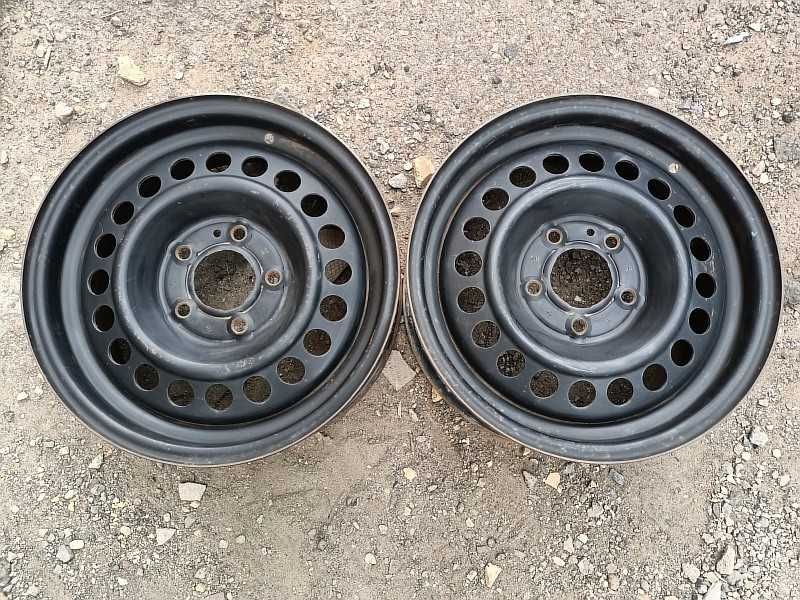 Продам оригинальные металлические диски на Opel Sintra.