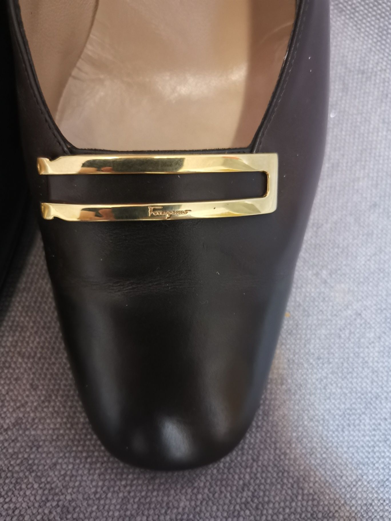 Pantofi dama Salvatore Ferragamo măsura 8 1/2